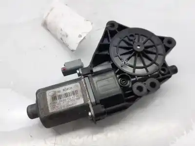 Pièce détachée automobile d'occasion moteur lève vitre avant gauche pour hyundai i30 comfort références oem iam 824502r000