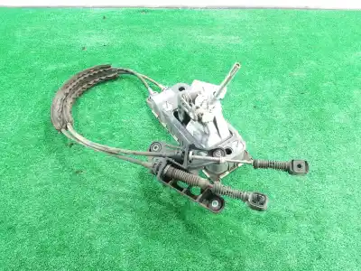 Pezzo di ricambio per auto di seconda mano LEVA DEL CAMBIO per VOLKSWAGEN GOLF VI (5K1)  Riferimenti OEM IAM 1K0711061B  