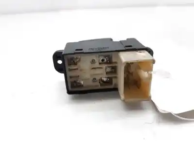 Peça sobressalente para automóvel em segunda mão botão / interruptor elevador vidro traseiro esquerdo por kia rio (bc) 1.5 ls berlina referências oem iam 935782d000