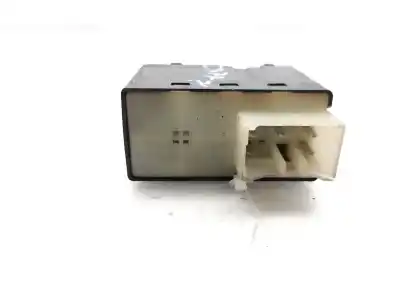 Peça sobressalente para automóvel em segunda mão botão / interruptor elevador vidro dianteiro direito por hyundai trajet (fo) 2.0 crdi gls referências oem iam 935753a000ax