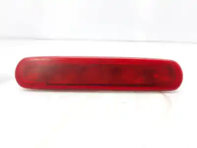 Peça sobressalente para automóvel em segunda mão farolim de travão central por fiat doblo active referências oem iam 0073