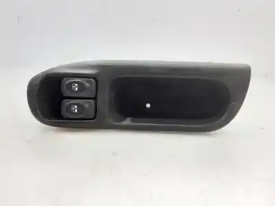 Автозапчасти б/у выключатель левого переднего окна за renault scenic (ja..) 1.9 dci authentique ссылки oem iam 7700431172  