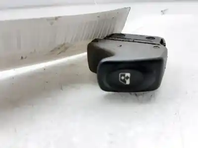 Автозапчастина б/у передній правий віконний вимикач для renault scenic (ja..) 1.9 dci authentique посилання на oem iam 7700432962  