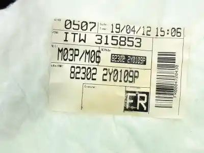 Tweedehands auto-onderdeel bekleding rechts voordeur voor hyundai ix35 comfort 2wd oem iam-referenties 823022y0109p