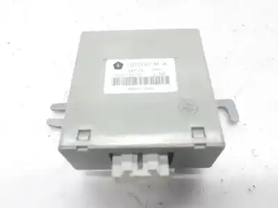 Автозапчастина б/у електронний модуль для jeep compass limited посилання на oem iam 05033301af