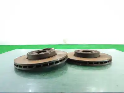 Peça sobressalente para automóvel em segunda mão disco de travão dianteiro por ford focus lim. (cb8) trend referências oem iam 1520297