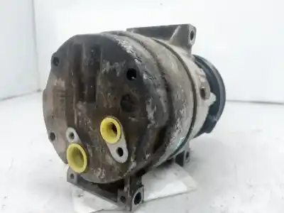 Автозапчастина б/у КОМПРЕСОР КОНДИЦИОНЕРА для RENAULT MEGANE I FASE 2 CLASSIC (LA..)  Посилання на OEM IAM 8200979497  
