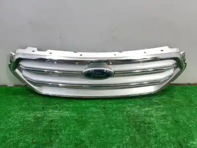 Second-hand car spare part front grille for ford kuga  oem iam references 2058454  