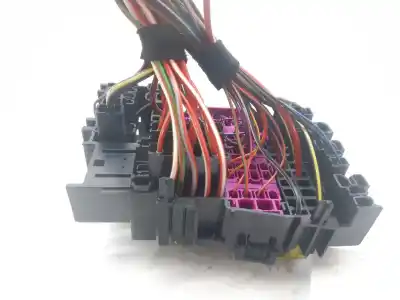 Pezzo di ricambio per auto di seconda mano scatola relè/fusibili per seat ibiza (kj1) reference riferimenti oem iam 2q0937615a