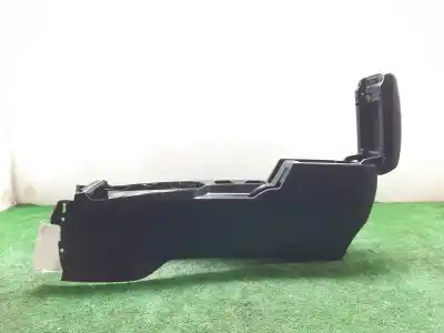 Автозапчасти б/у центральный подлокотник за ssangyong tivoli premium 4x2 ссылки oem iam 7790035130lbh  