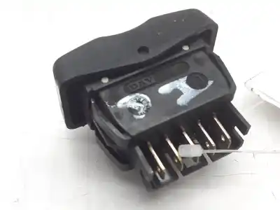 Автозапчасти б/у выключатель левого переднего окна за dacia logan ambiance ссылки oem iam 22681   Автозапчасти б/у выключатель левого переднего окна за dacia logan ambiance ссылки oem iam 22681