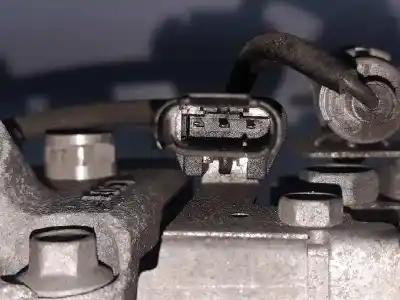 Peça sobressalente para automóvel em segunda mão COMPRESSOR DE AR CONDICIONADO A/A A/C por BMW SERIE 3 COUPE (E92)  Referências OEM IAM 4472601851  