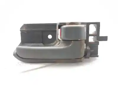 Second-hand car spare part interior right front handle for toyota hilux (kun) double cab sol 4x4 oem iam references 692050d070b3