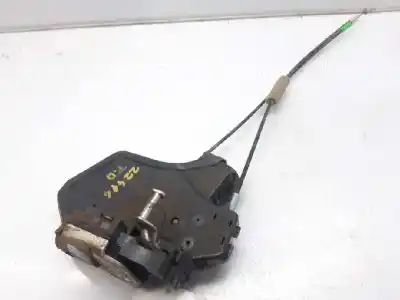 Second-hand car spare part rear right door lock for toyota hilux (kun) double cab sol 4x4 oem iam references 690500k040