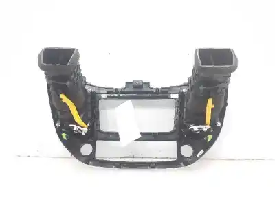 Автозапчастина б/у аераційна решіта для hyundai tucson (tl, tle) 1.6 gdi посилання на oem iam 84740d7200  