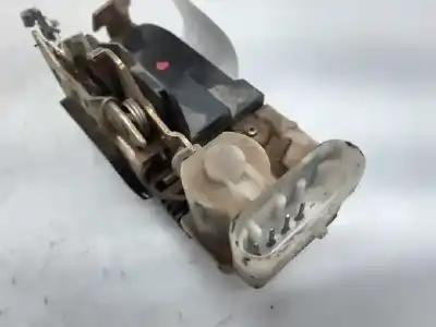 Pezzo di ricambio per auto di seconda mano serratura porta posteriore sinistra per lancia lybra berlina 1.9 jtd cat riferimenti oem iam 0046768177  