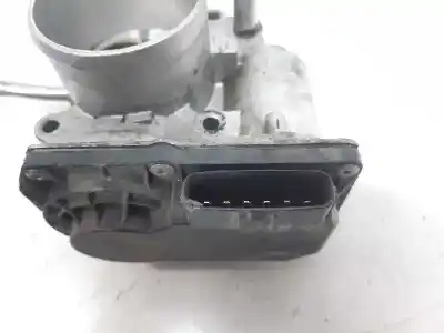 Автозапчастина б/у коробка метелика для hyundai tucson (tl, tle) 1.6 gdi посилання на oem iam 351002b300  