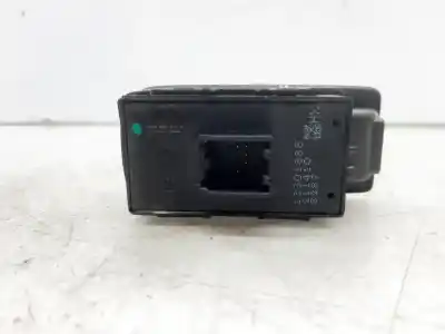 Pièce détachée automobile d'occasion commande de lève vitre arrière gauche pour opel insignia a sedán (g09) 2.0 cdti (69) références oem iam 13301888  