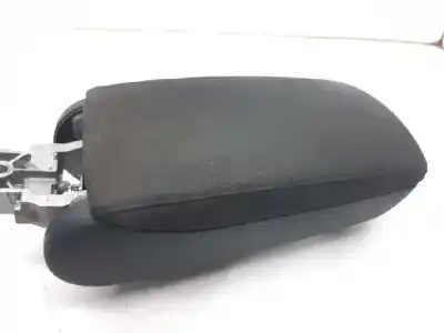 Автозапчасти б/у центральный подлокотник за audi a6 c6 (4f2) 2.4 ссылки oem iam 4f0864114b