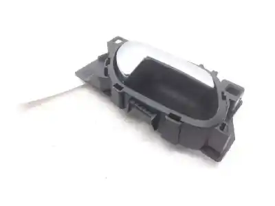 Peça sobressalente para automóvel em segunda mão puxador interior dianteiro direito por peugeot 208 (p2) active referências oem iam 96555516