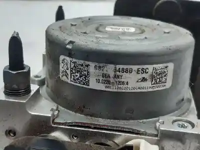 Peça sobressalente para automóvel em segunda mão abs por peugeot 208 (p2) active referências oem iam 1009163913
