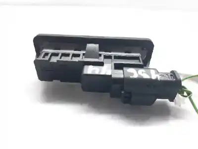 Second-hand car spare part TAILGATE BACK DOOR HANDLE for PEUGEOT 308  OEM IAM references 9827560380  