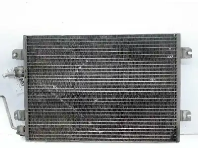 Автозапчастина б/у конденсат/радіатор кондиционера для dacia logan ambiance посилання на oem iam 8200182361  