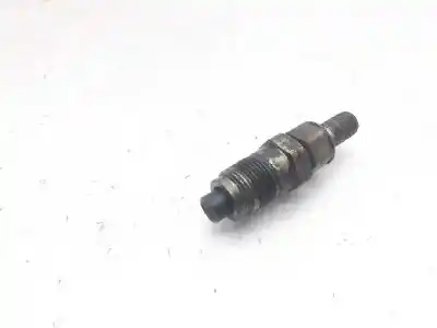 Second-hand car spare part injector for nissan pick-up (d22) td doble cabina navara 4x4 oem iam references 1660063g20