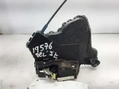 Second-hand car spare part left front door lock for toyota corolla (_e12_) 1.4 d (nde120_) oem iam references 6904012510