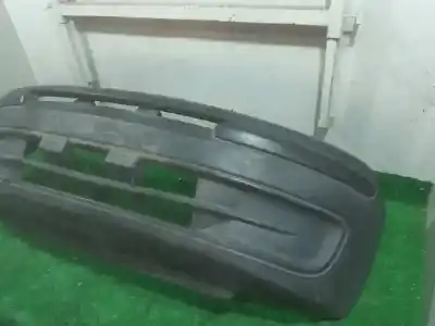 Pezzo di ricambio per auto di seconda mano PARAURTI ANTERIORE per FIAT PUNTO BERLINA (188)  Riferimenti OEM IAM 735272704  