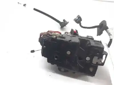 Автозапчасти б/у замок задней левой двери за audi a2 (8z0) 1.4 tdi ссылки oem iam 8z0839015  