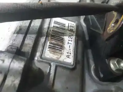 Pièce détachée automobile d'occasion moteur complet pour toyota auris active références oem iam 1zr  