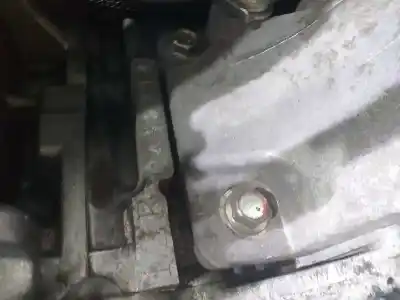 Pièce détachée automobile d'occasion moteur complet pour toyota auris active références oem iam 1zr  