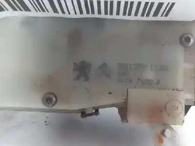 Автозапчасти б/у замок задней правой двери за peugeot 208 i (ca_, cc_) 1.2 vti 82 ссылки oem iam 9812501180  