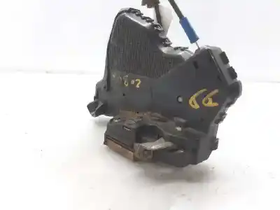 Pezzo di ricambio per auto di seconda mano serratura porta anteriore destra per toyota corolla verso (r1) 2.2 d-4d sol riferimenti oem iam 6903002162