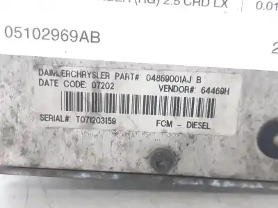 Recambio de automóvil de segunda mano de CAJA RELES / FUSIBLES para CHRYSLER VOYAGER (RG)  referencias OEM IAM 05102969AB  