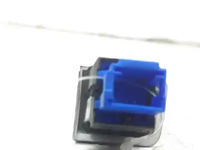 Second-hand car spare part hazard warning lights for peugeot 208 i (ca_, cc_) 1.2 vti 82 oem iam references 9675091620  