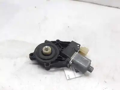 Tweedehands auto-onderdeel RAAMMOTOR RECHTS VOOR voor FORD FIESTA (CB1)  OEM IAM-referenties 8A6114553A  
