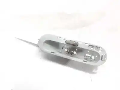 Автозапчастина б/у внутрішне світло для dacia dokker express ambiance посилання на oem iam 8200074362  