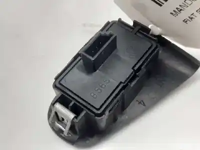 Peça sobressalente para automóvel em segunda mão botão / interruptor elevador vidro dianteiro direito por fiat stilo (192) 1.6 16v referências oem iam 0735297082