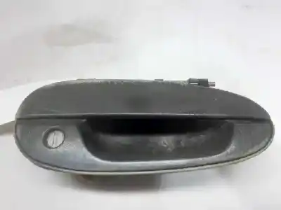 Peça sobressalente para automóvel em segunda mão puxador exterior frente direito por kia sephia slx referências oem iam 0k20158410c