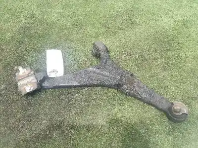 Pièce détachée automobile d'occasion BRAS DE SUSPENSION INFERIEUR AVANT DROIT pour CITROEN SAXO  Références OEM IAM 352079  