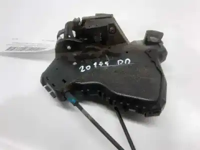 Peça sobressalente para automóvel em segunda mão fechadura da porta dianteira direita por toyota avensis (_t25_) 2.2 d-4d (adt251_) referências oem iam 6903002162