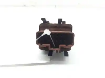 Peça sobressalente para automóvel em segunda mão BOTÃO / INTERRUPTOR ELEVADOR VIDRO DIANTEIRO ESQUERDO por RENAULT MEGANE II BERLINA 5P  Referências OEM IAM 8200315033  
