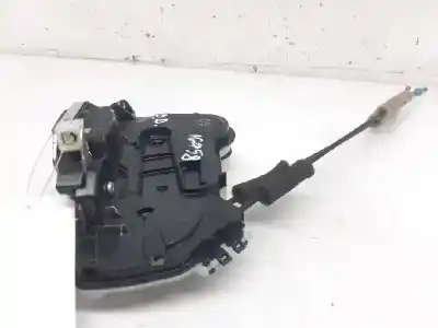 Автозапчастина б/у замок передній праві двері для toyota prius (nhw30) plug-in hybrid advance посилання на oem iam 7062623  