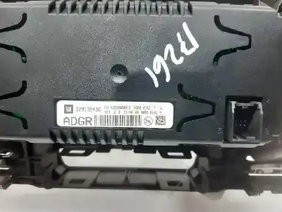Peça sobressalente para automóvel em segunda mão display gps / multimídia por opel insignia a sedán (g09) 2.0 cdti (69) referências oem iam 22915943g  