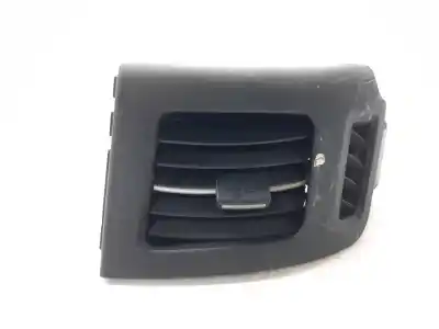 Pièce détachée automobile d'occasion grille d'aération pour toyota prius (nhw30) plug-in hybrid advance références oem iam 5565047070