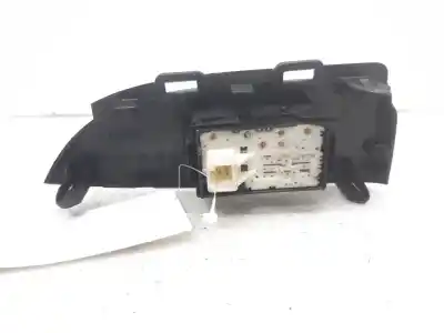 Автозапчастина б/у управління склами задніх правіх для toyota prius (nhw30) plug-in hybrid advance посилання на oem iam 7427147060  