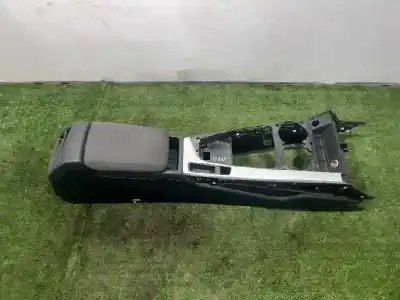 Автозапчасти б/у центральный подлокотник за audi a4 b9 (8w2, 8wc) 2.0 tdi ссылки oem iam 8w1863241b