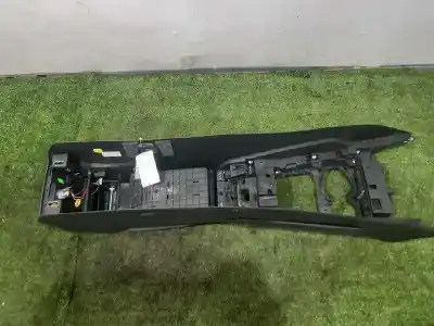 Автозапчасти б/у центральный подлокотник за audi a4 b9 (8w2, 8wc) 2.0 tdi ссылки oem iam 8w1863241b  